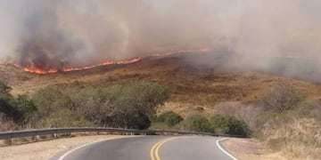 Bomberos de Arroyito viajan a combatir el incendio en las sierras