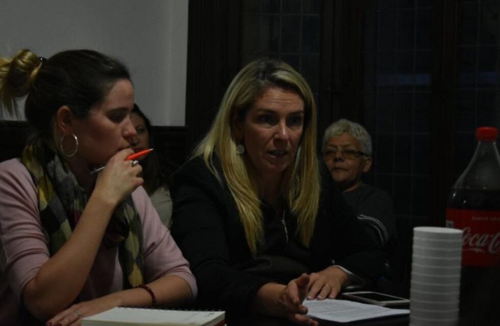 Estudiantes secundarios participaron de un debate en el Concejo sobre la noche rosarina