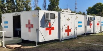 Coronavirus: la Fuerza Aérea instaló un hospital reubicable en Pompeya\u002E (Twitter)
