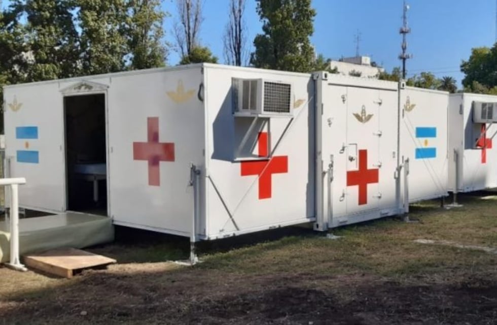 Coronavirus: la Fuerza Aérea instaló un hospital reubicable en Pompeya