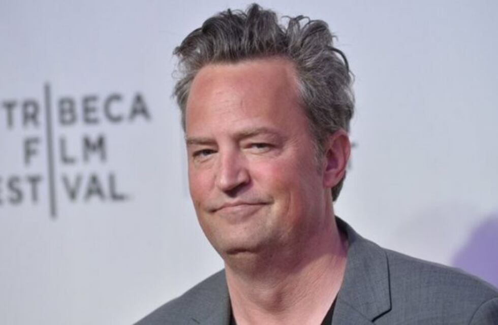 Matthew Perry pasó tres meses internado en un hospital