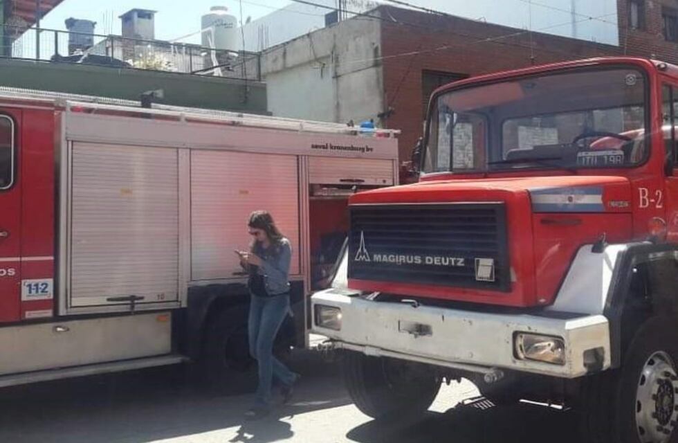 Una jubilada no tenía para el gas e intentó cocinar con carbón: terminó evacuada