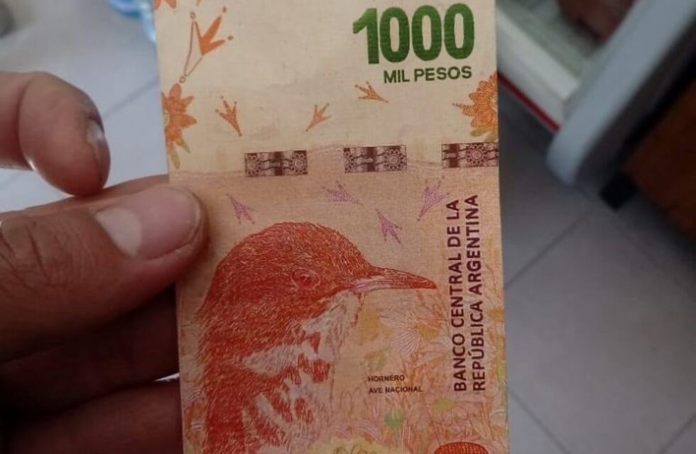 ¡Atener cuidado! Estafaron a una comerciante con un billete de mil pesos falso