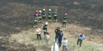 La gruta construida por un hombre en recuerdo de su hija fue lo único que se salvó del fuego\u002E (Captura de TV)