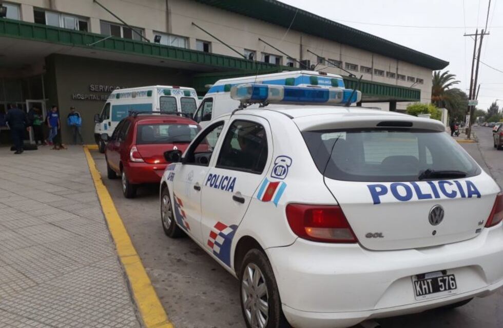 Con palos y cuchillos, una pareja protagonizó una feroz pelea