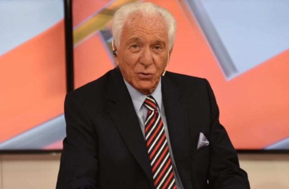 Y un día, Gustavo Tobi deja el Noticiero Doce