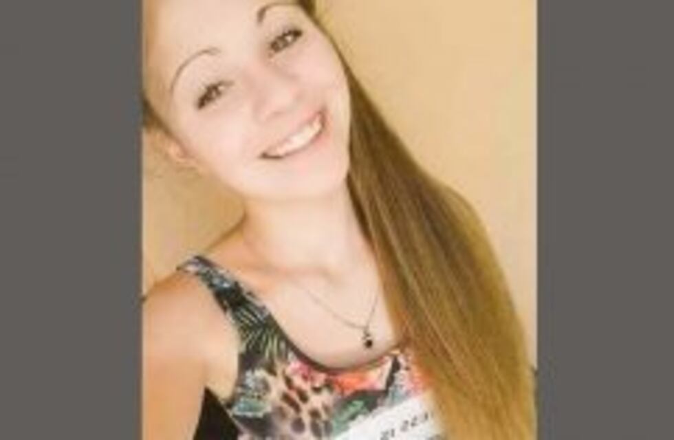 Mataron a una chica de 15 años de un tiro en la cabeza: buscan a su novio de 16