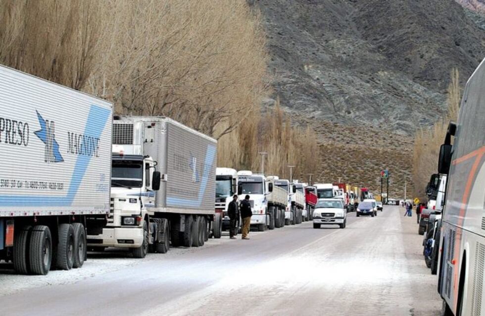 Encapsulan el sistema de transporte para evitar circulación en Mendoza