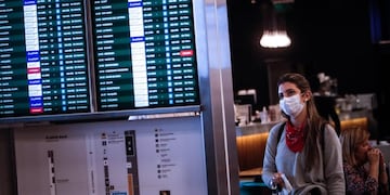 Muchos rafaelinos aún deben cumplir una exclusión social por viajar al exterior\u002E EFE/ Juan Ignacio Roncoroni