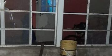 Se metió a robar en una casa y el dueño lo baleó en la cabeza (@JoseljuarezJOSE)