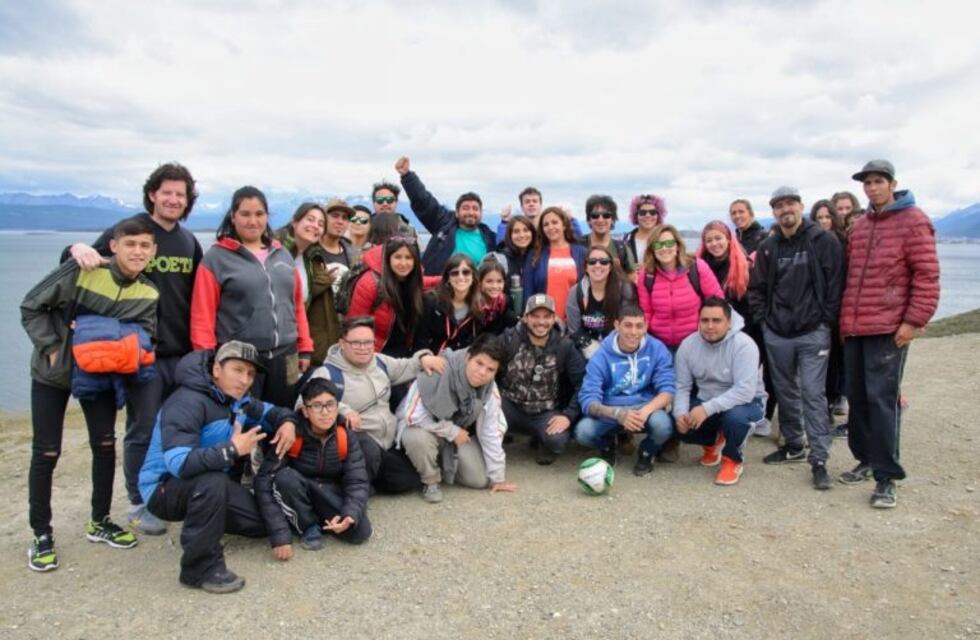 Jóvenes de Activa el Verano caminaron a Estancia Túnel