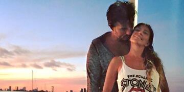 Diego Olivera filmó a Mónica Ayos en la pileta