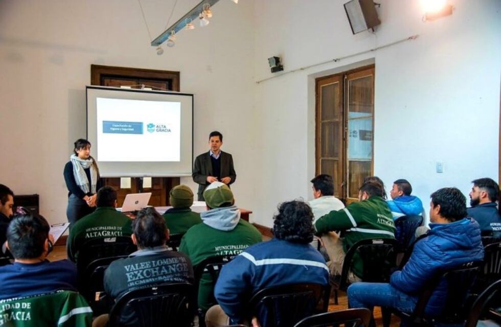 Alta Gracia: continúan las capacitaciones para empleados municipales