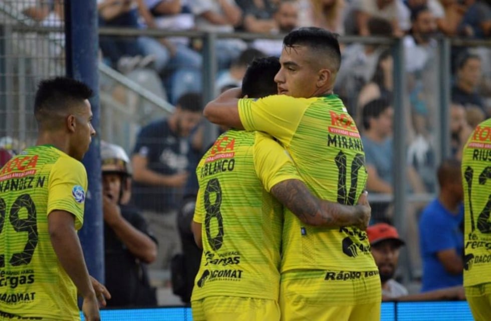 Defensa y Justicia le ganó a Gimnasia en La Plata y mira a todos desde arriba