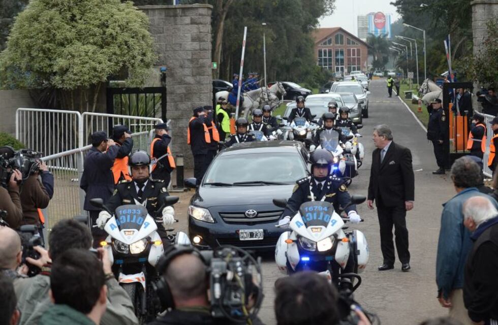 Burzaco habló sobre coimas en el funeral de Grondona