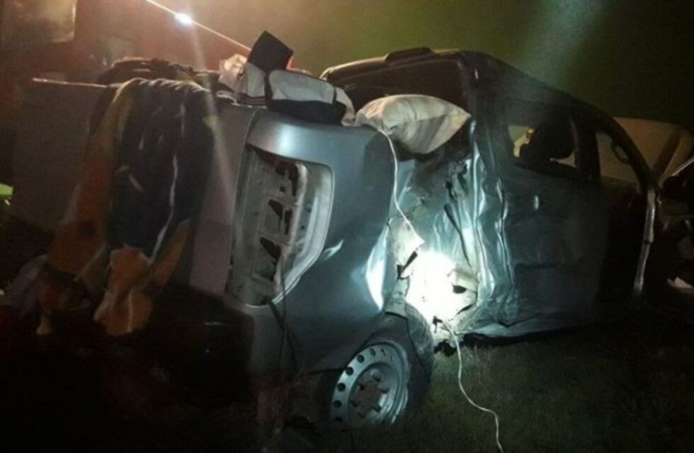 Dos personas fallecieron tras un choque fatal en una ruta del Gran Rosario