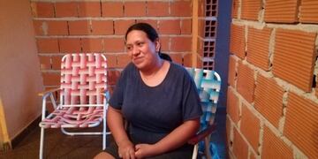 Nancy Pineda podría perder la pierna y no deja de trabajar