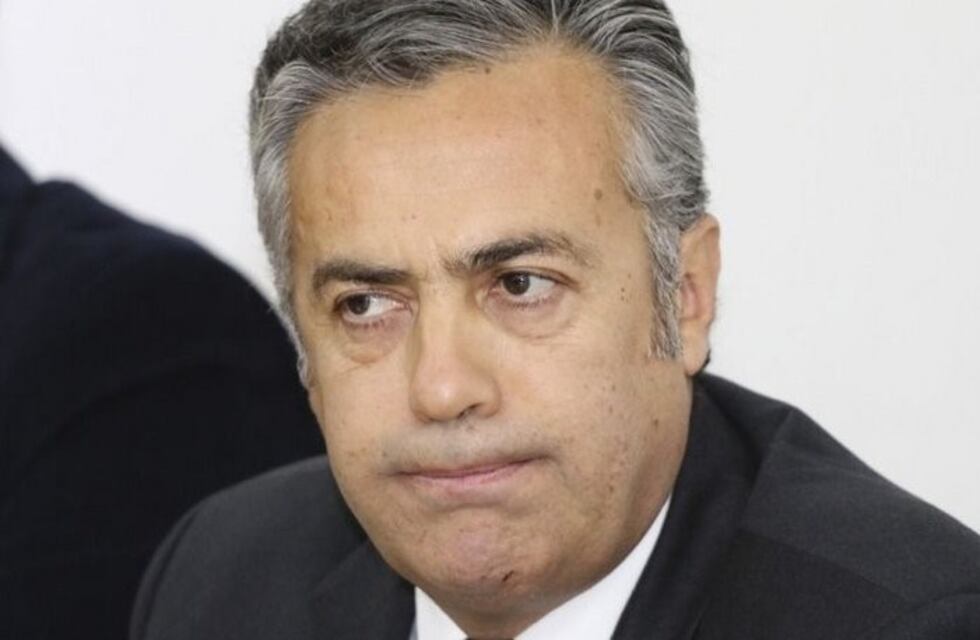 Cornejo: "Los políticos son muy mediocres y demagogos"