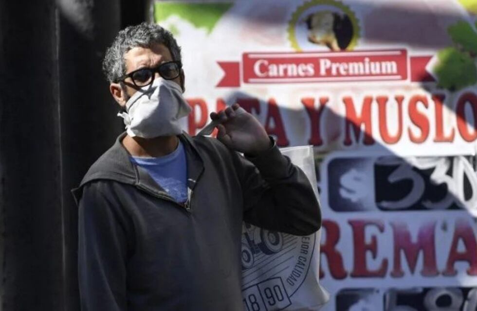 Se recomienda utilizar barbijo casero o cubreboca al concurrir a lugares públicos