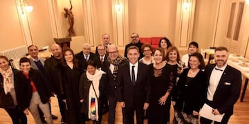 El Intendente junto a los distinguidos con el máximo galardón\u002E Noche emotiva\u002E