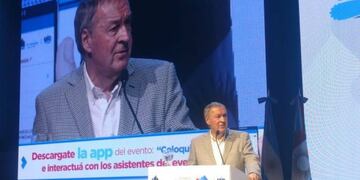 Schiaretti en el 11º Coloquio de la Unión Industrial de Córdoba (UIC)\u002E