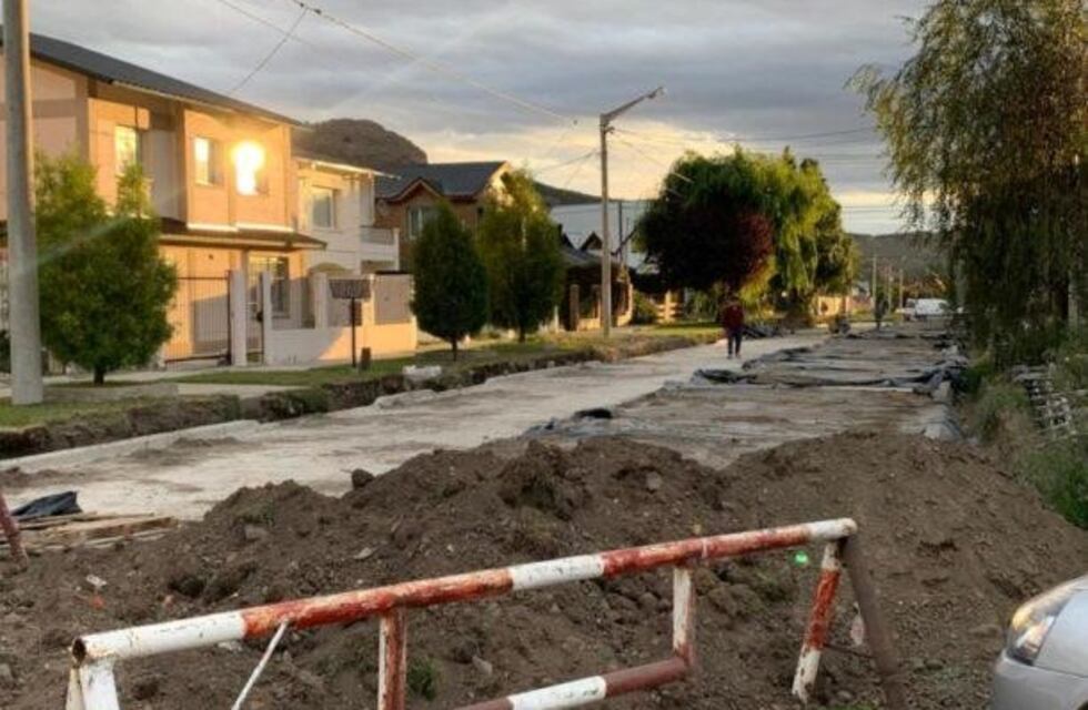 Vecinos intimados por una empresa que realiza pavimentos