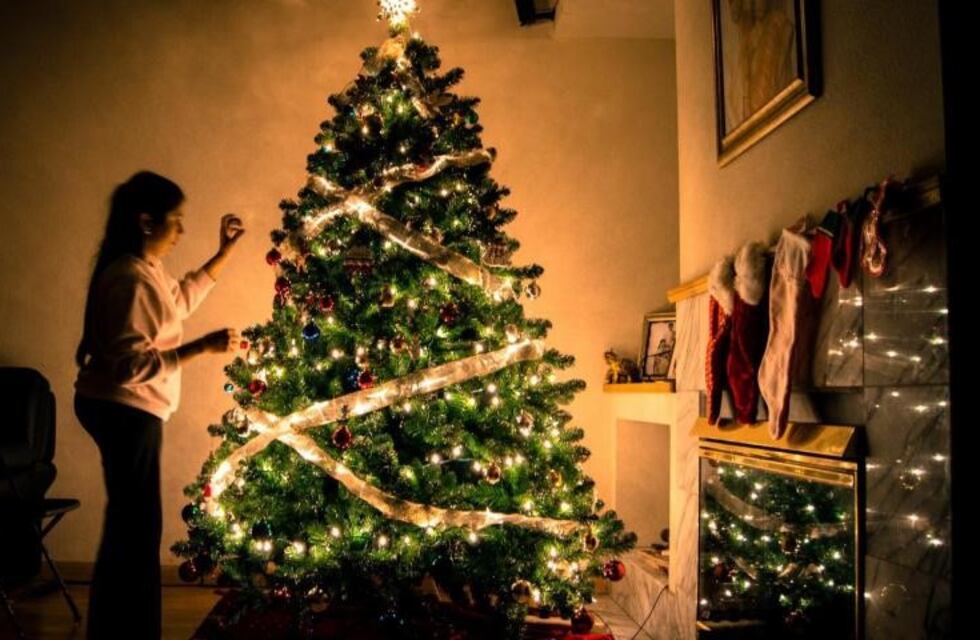 Has colocado mal las luces del árbol de Navidad toda tu vida y este video de TikTok sería la prueba