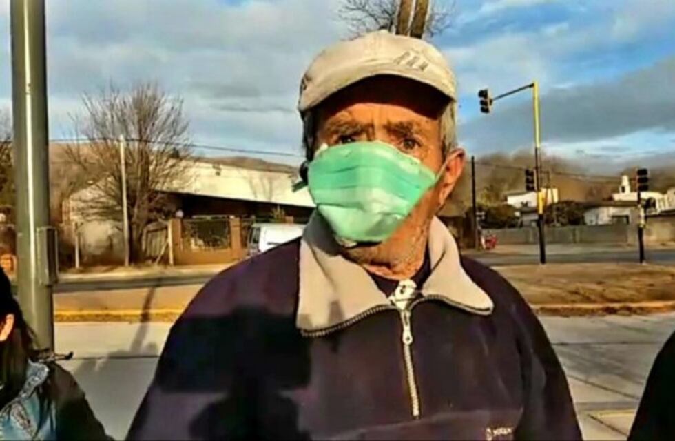 Protesta de vecinos de Cosquín pidiendo explicaciones por el alojamiento de pacientes con Covid-19