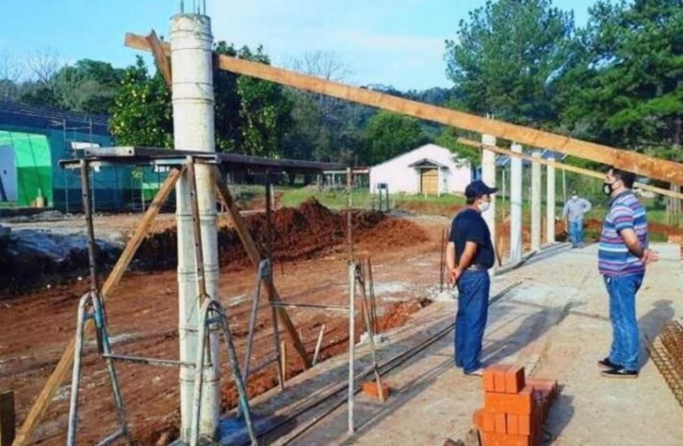 Realizan obras de mejora y ampliación en tres escuelas de Bernardo de Irigoyen