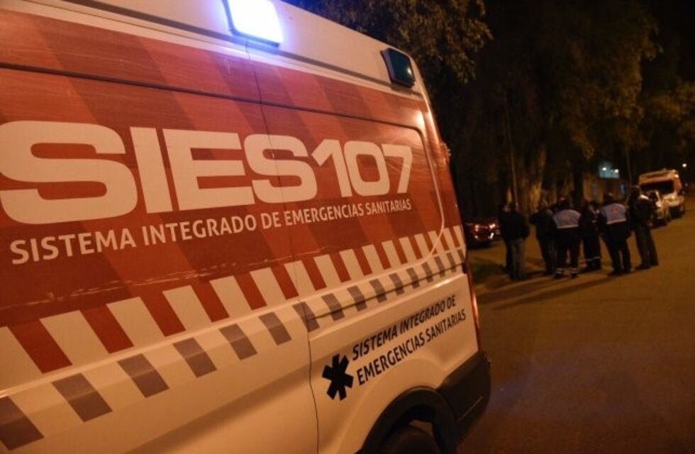 Automovilista embistió a una moto y dejó abandonado a su conductor