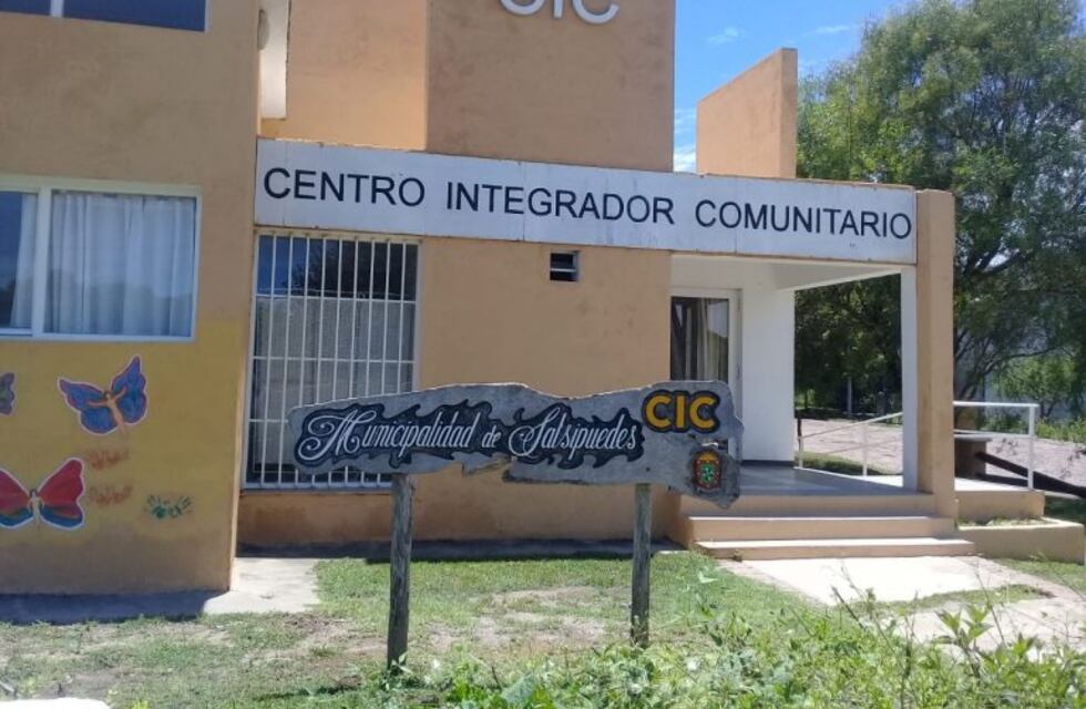 Salsipuedes: una familia evacuada por la tormenta