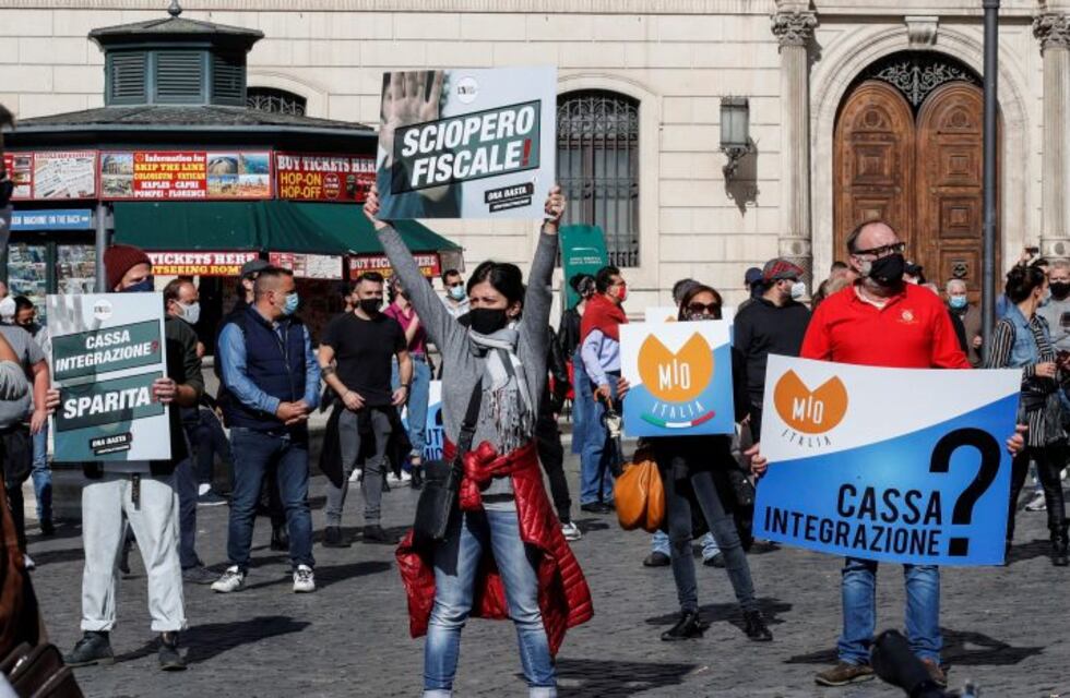 Coronavirus en Europa: Francia busca testear en aeropuertos; Italia cierra cines, bares y restaurantes
