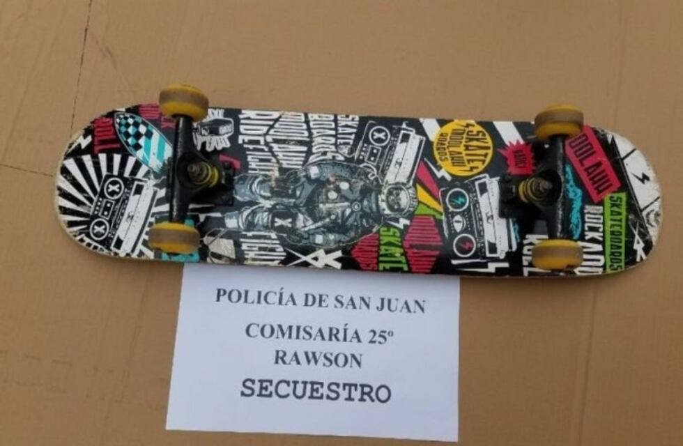 Jugaba con el skate, cayó y está grave