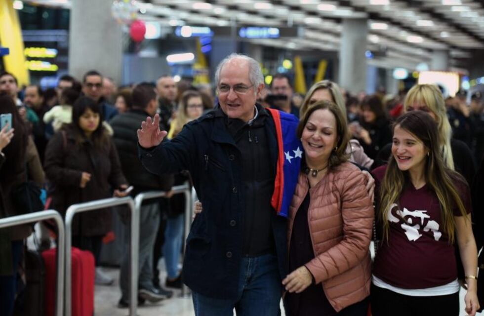 Venezuela: El opositor Ledezma llegó a España y se verá con Rajoy