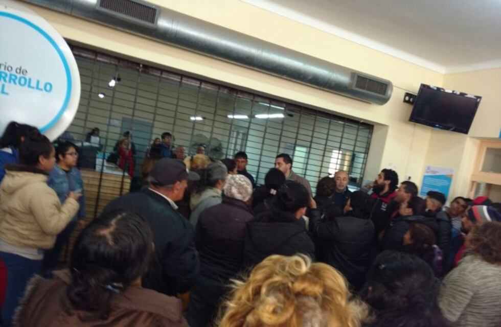 Grupo de desocupados protestó en Desarrollo Social