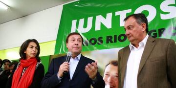 Imagen archivo\u002E El gobernador Alberto Weretilneck junto al intendente Gustavo Gennuso\u002E