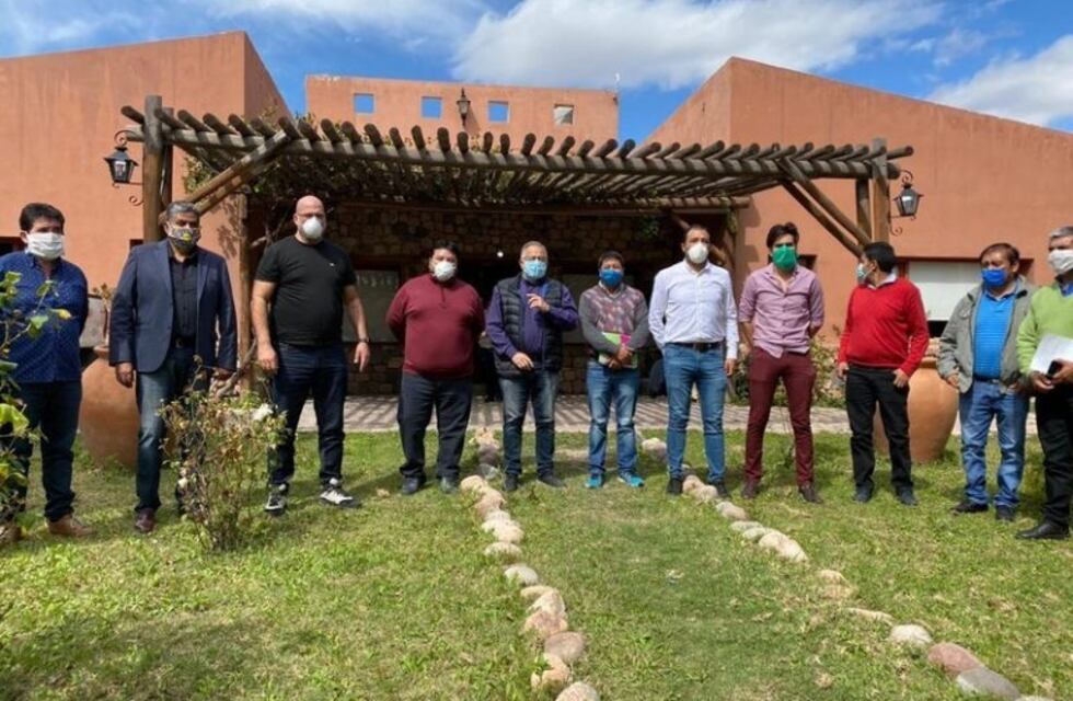 El Ministro de Minería se reunió con intendentes del oeste