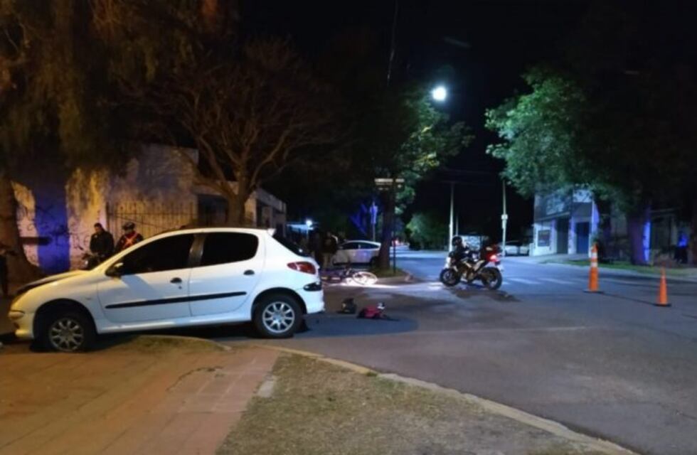 Fuerte choque frente al Hospital San Luis