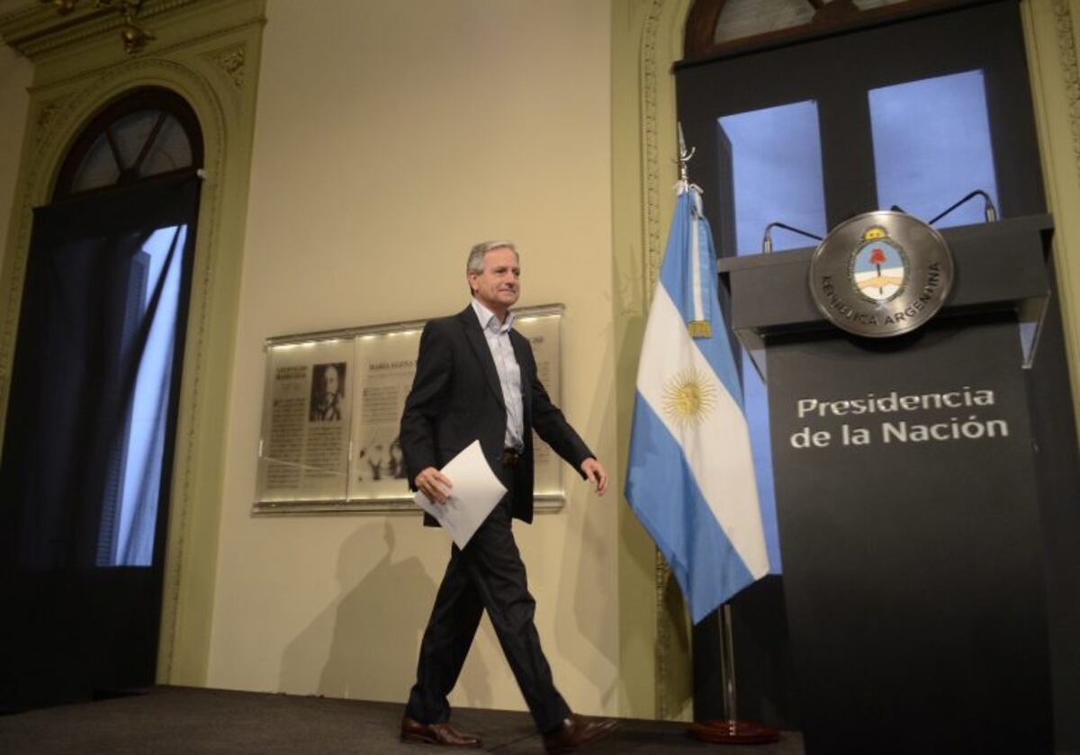 DYN43, BUENOS AIRES 16/11/16, EL MINISTRO DE MODERNIZACIÓN, ANDRÉS IBARRA, DURANTE LA CONFERENCIA DE PRENSA QUE OFRECE ESTA TARDE EN CASA DE GOBIERNO\u002EFOTO:DYN/JAVIER BRUSCO ciudad de buenos aires andres ibarra ministro de modernizacion conferencia de prensa