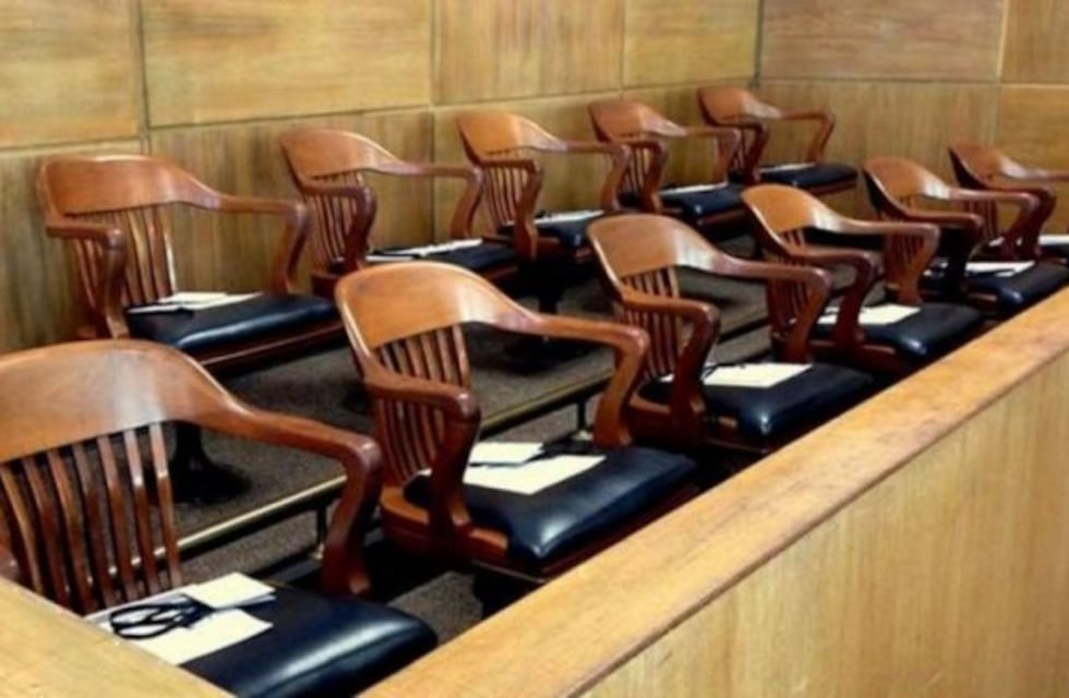 Capacitarán a los ciudadanos que participarán en los juicios por jurados
