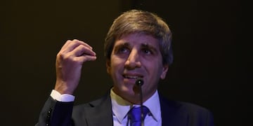 DYN03, BUENOS AIRES, 28/09/2017, EL MINISTRO DE FINANZAS, LUIS CAPUTO, EN LA CONFERENCIA ANUAL DE LA FUNDACIÓN DE INVESTIGACIONES ECONÓMICAS LATINOAMERICANA (FIEL)\u002E FOTO:DYN/EZEQUIEL PONTORIERO\u002E ciudad de buenos aires luis caputo ministro de finanzas conferencia anual de fiel