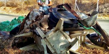 Impresionante limpieza a orillas del río San Antonio\u002E (Foto: FAcebook / Amigos del Lago San Roque)\u002E