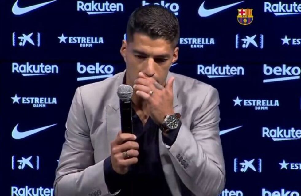 Luis Suárez no pudo aguantar las lágrimas en su despedida del Barcelona