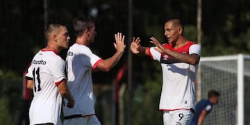 Lisandro Cabrera convirtió uno de los goles para el triunfo del equipo de Aldo Pedro Duscher\u002E (@canoboficial)