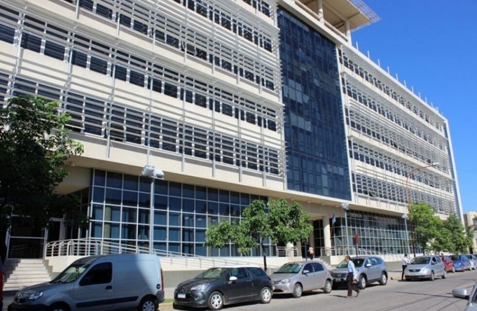 El presidente del Tribunal de Justicia se reunió con representantes de la Asociación de Mujeres