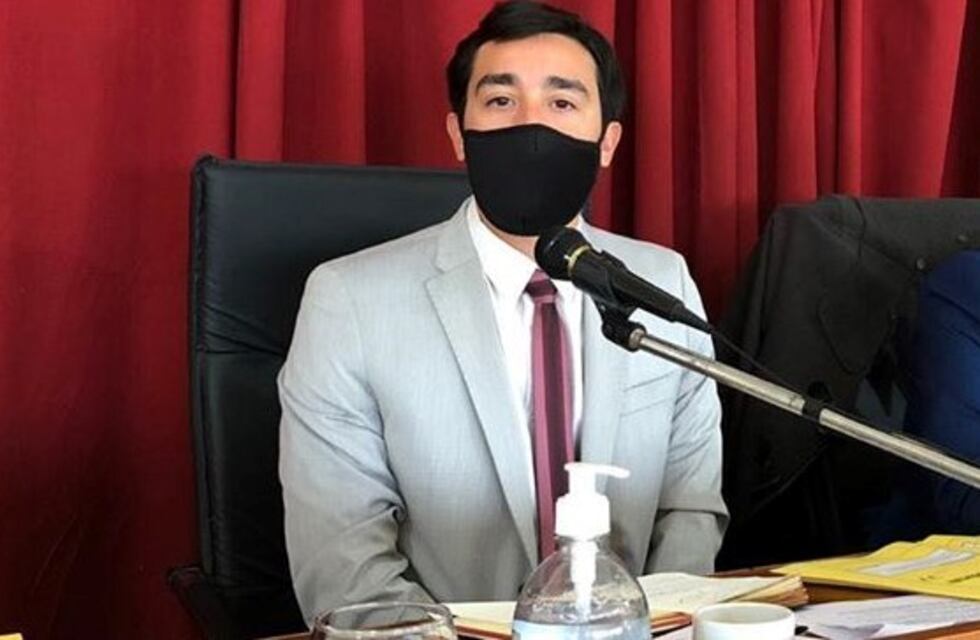 "La actitud de los ex concejales, golpea fuerte a la institución"