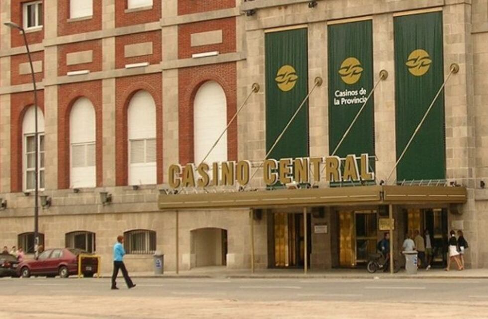 Taxista le robaba a los pasajeros que salían del Casino: detenido