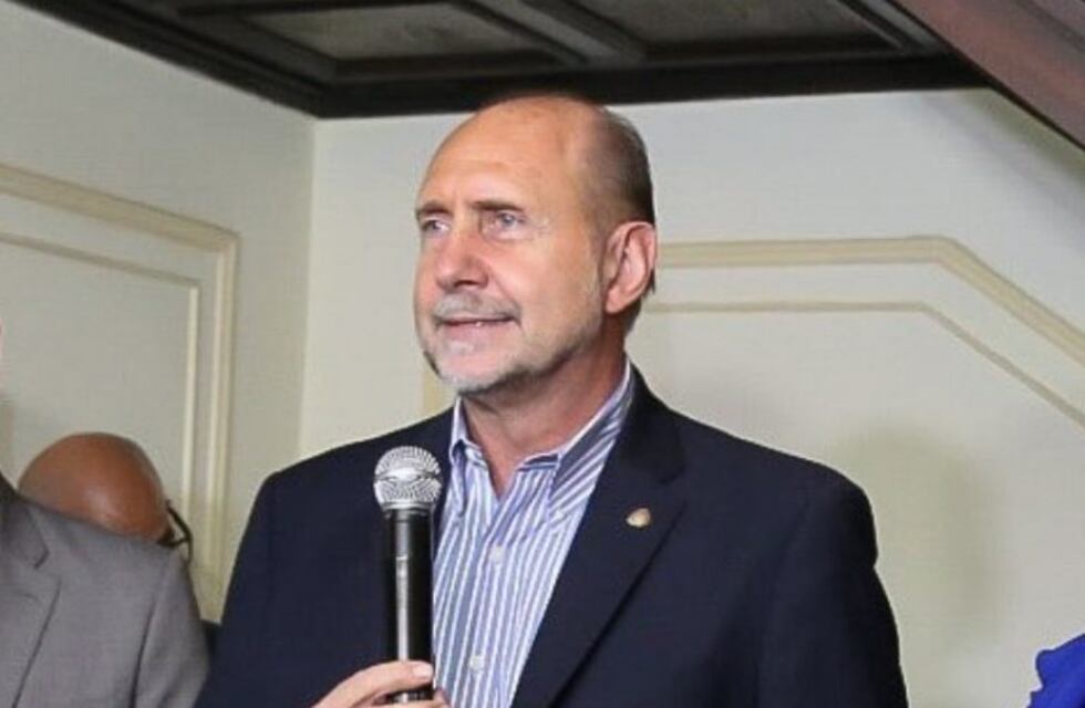 Perotti mandó a la Legislatura un proyecto de reforma tributaria