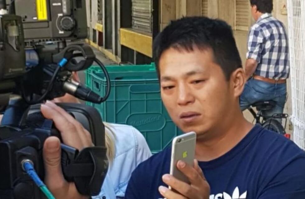 "Lucas le tenía miedo al agua y quería aprender a nadar", dijo el padre del nene que murió ahogado en la colonia