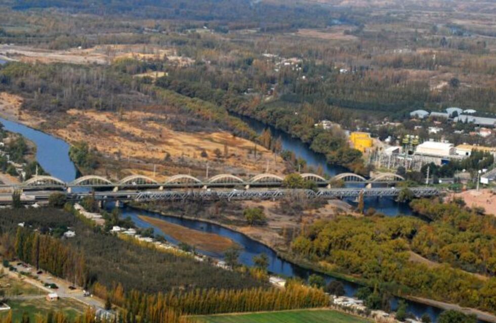 Quienes ingresen a Neuquén desde Río Negro deberán hacer cuarentena obligatoria